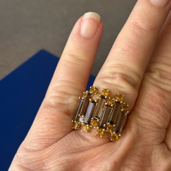 Elegant 10k Gold Smokey Quartz and Citrine Accents - Picture 8 of 8